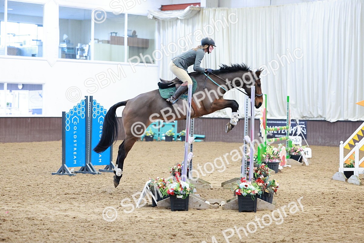 SBM_003575 - Class 11 - Senior Newcomers/ 1.10m Open