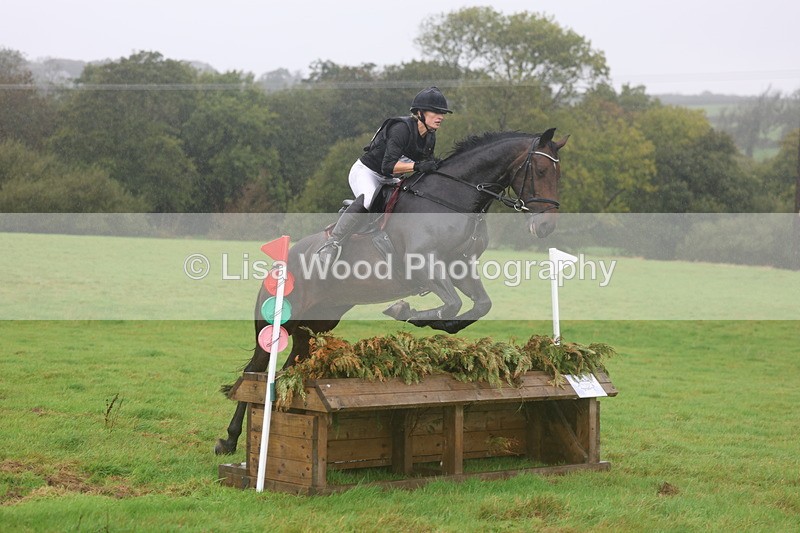 3E7A1919 - Class 4: 80cm: Box