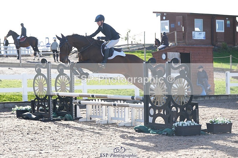 250911-091618-00048 - Cls 8 Clear Round