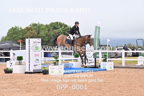 BPP_0061 - CLASS 25 SUN HOYS Redpost Equestrian Senior Foxhunter Second Round