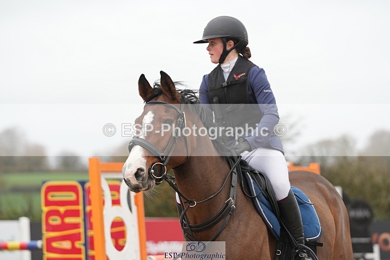 251109-104355-03446 - Cls 19 Snr 1.05m Open