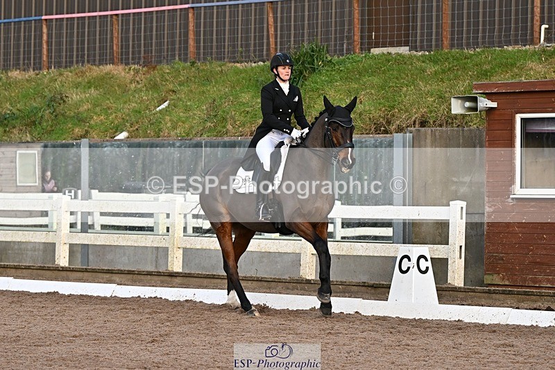 241214-150013-03045 - 160-Shelly.Smit-Sharp.Sharp