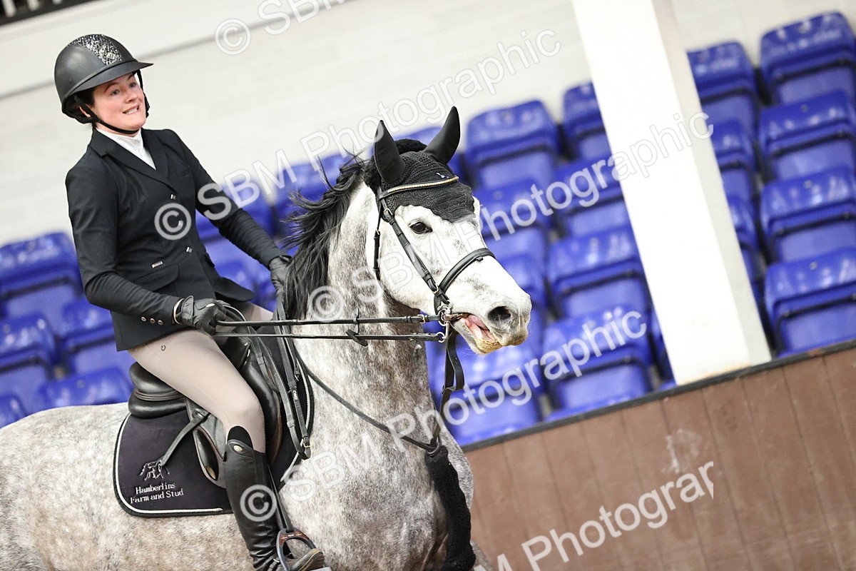 SBM_006003 - Class 16 - Senior Newcomers - 1.10m Open