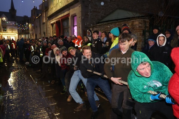 DAD_2070 - Stromness Yule Log Pull