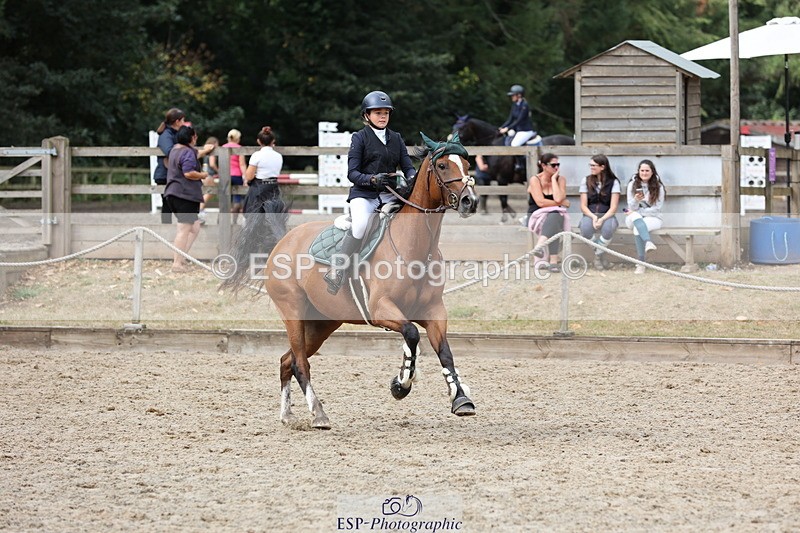 250829A-113707-01417 - Cls 7 British Novice and 90cm