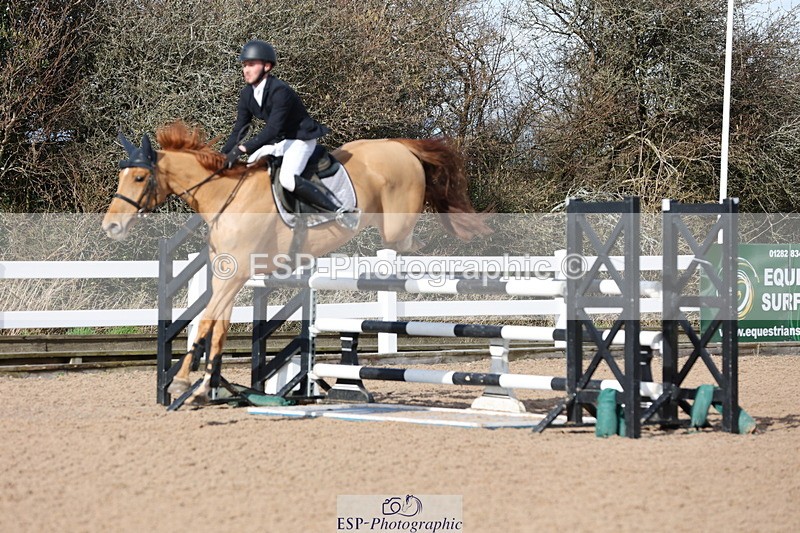 240223A-115420-00986 - Cls 4 Snr 1.05m Open