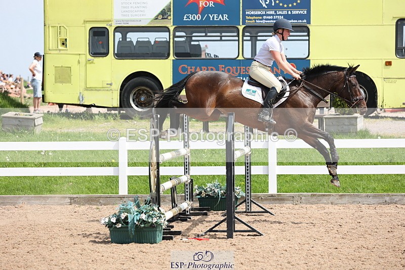 240510A-141737-07560 - Cls 17 1.05m National Am Quali