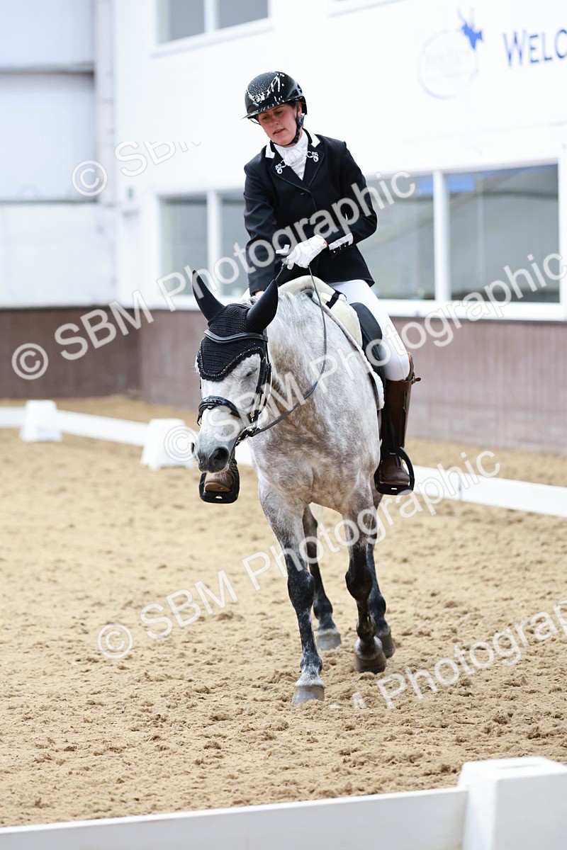 SBM_007172 - Class 6b - Novice 6 - 8.56-9.24