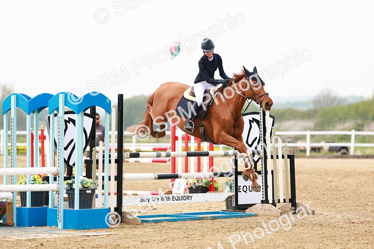  - Class 18 - Senior Newcomers - 1.10m