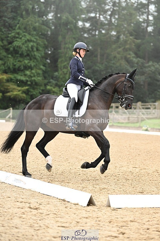 240811-110540-05407 - 226-Georgie.Nicholls-Woodcroft.Kika.Quina