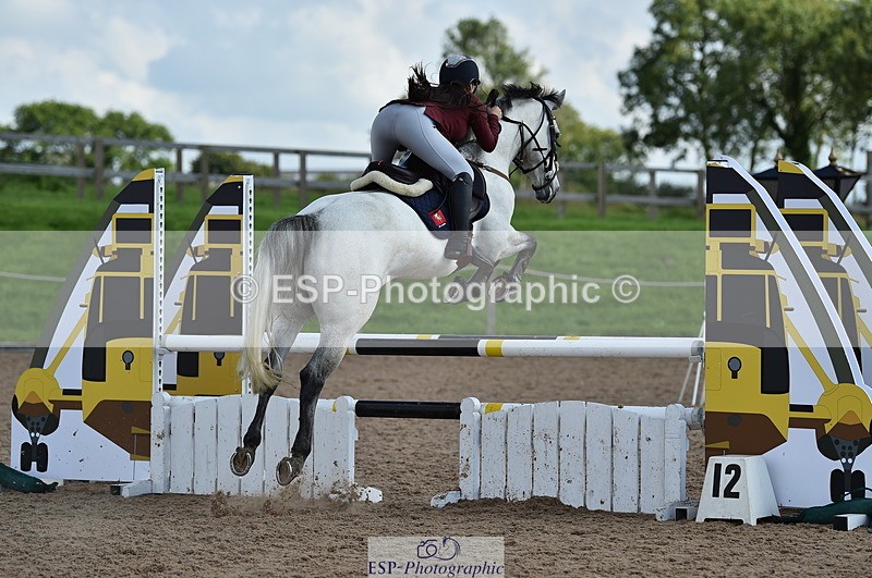 230902A-135912-01560 - Cls 3B Pony Medium 90cm