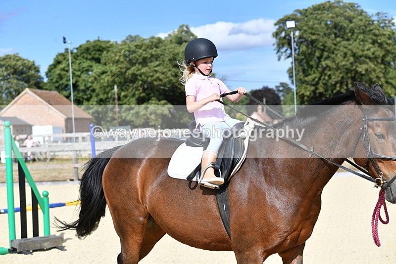 WJ5_5514 - Poles on the Floor