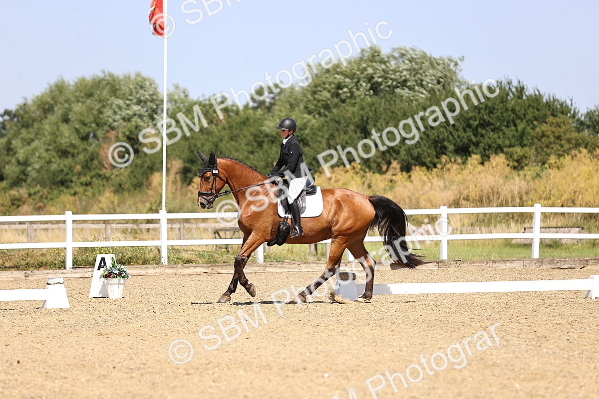 SBM_009451 - Novice 5 - 9.50-10.53