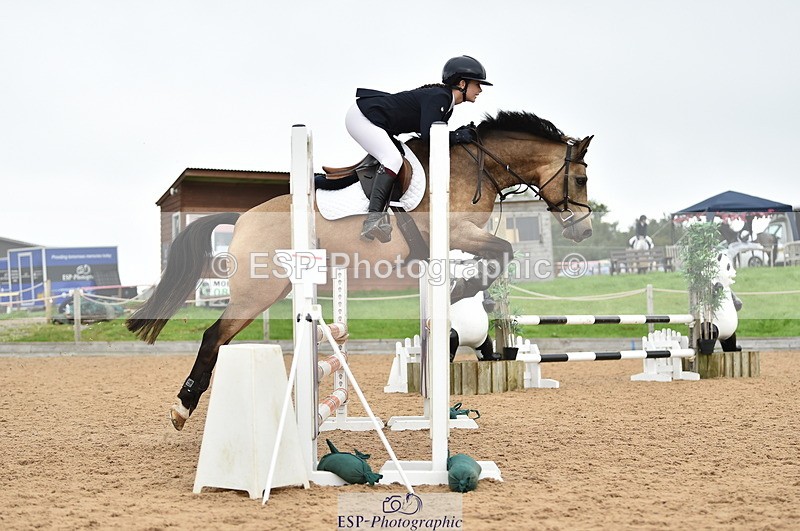 230902A-113550-00765 - Cls 2B Pony Small 80cm