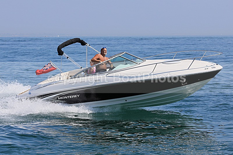 180506 BARRRKIN MAD - CROWNLINE 1Y3A9009_Edit - 090523 BARRRKIN MAD - MONTEREY