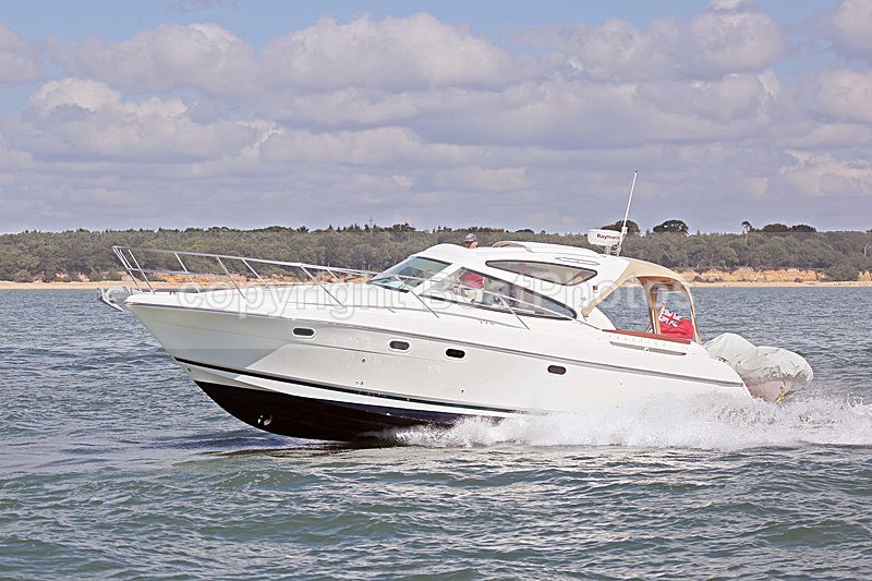 160806 SEA - JEANNEAU PRESTIGE Y92A0043 - Motorboats - Open