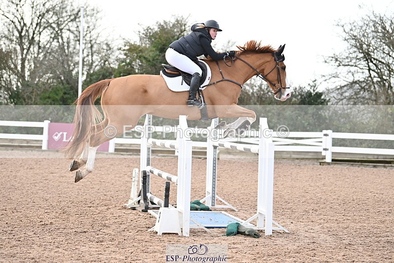 231209A-132709-01925 - Cls 13 Foxhunter & 1.20m Open