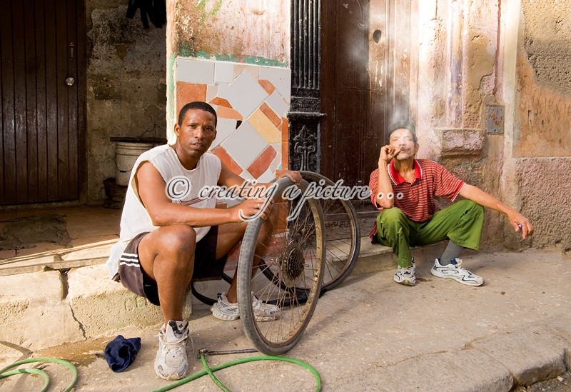 Changing a Wheel - Cuba