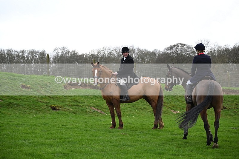 WJ6_9388 - Line Three