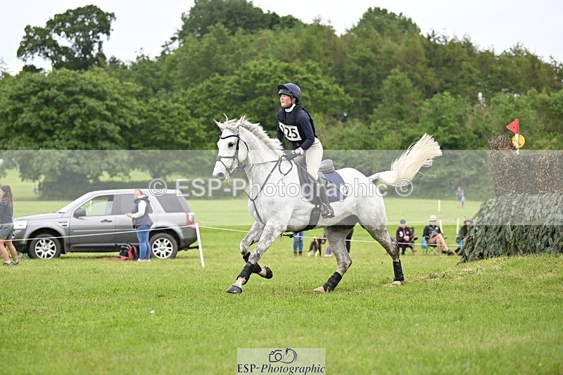 240525-154544-16881 - 225-SLEEHAUN_DANCER-Megan_Lawrence