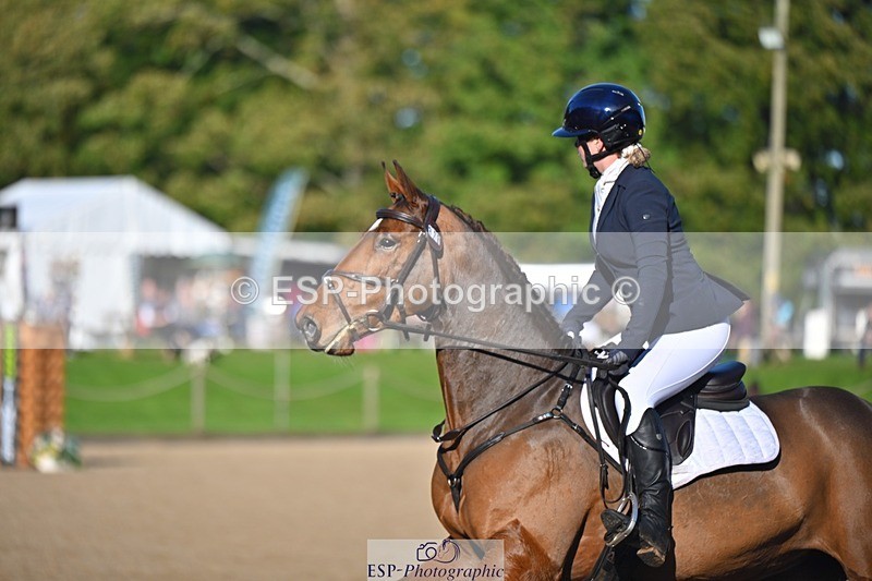 241027-103027-16368 - 328-Zara.Head-FOURFIELDS.LOVEHEART