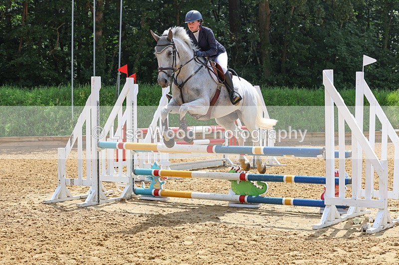 3E7A5818 - Class 5: Senior 95cm