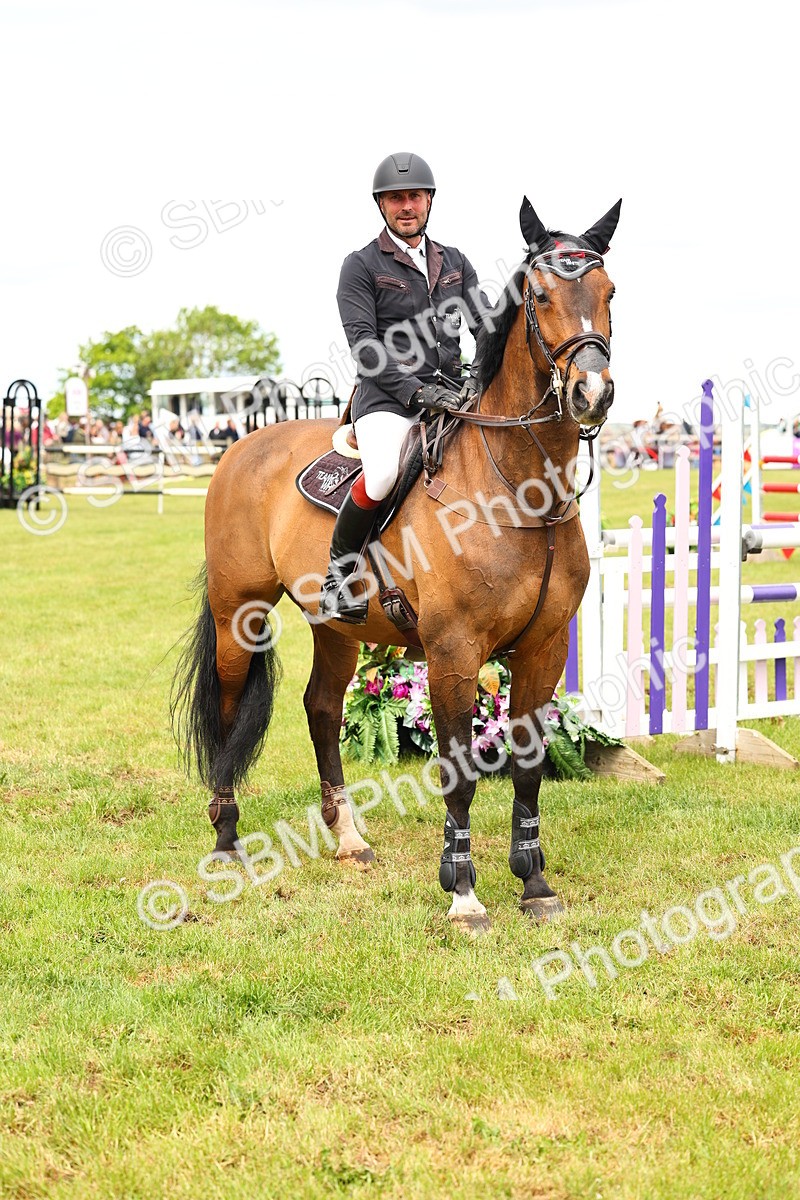 SBM_13979 - Class 206 - Senior Newcomers - 1.10m Open