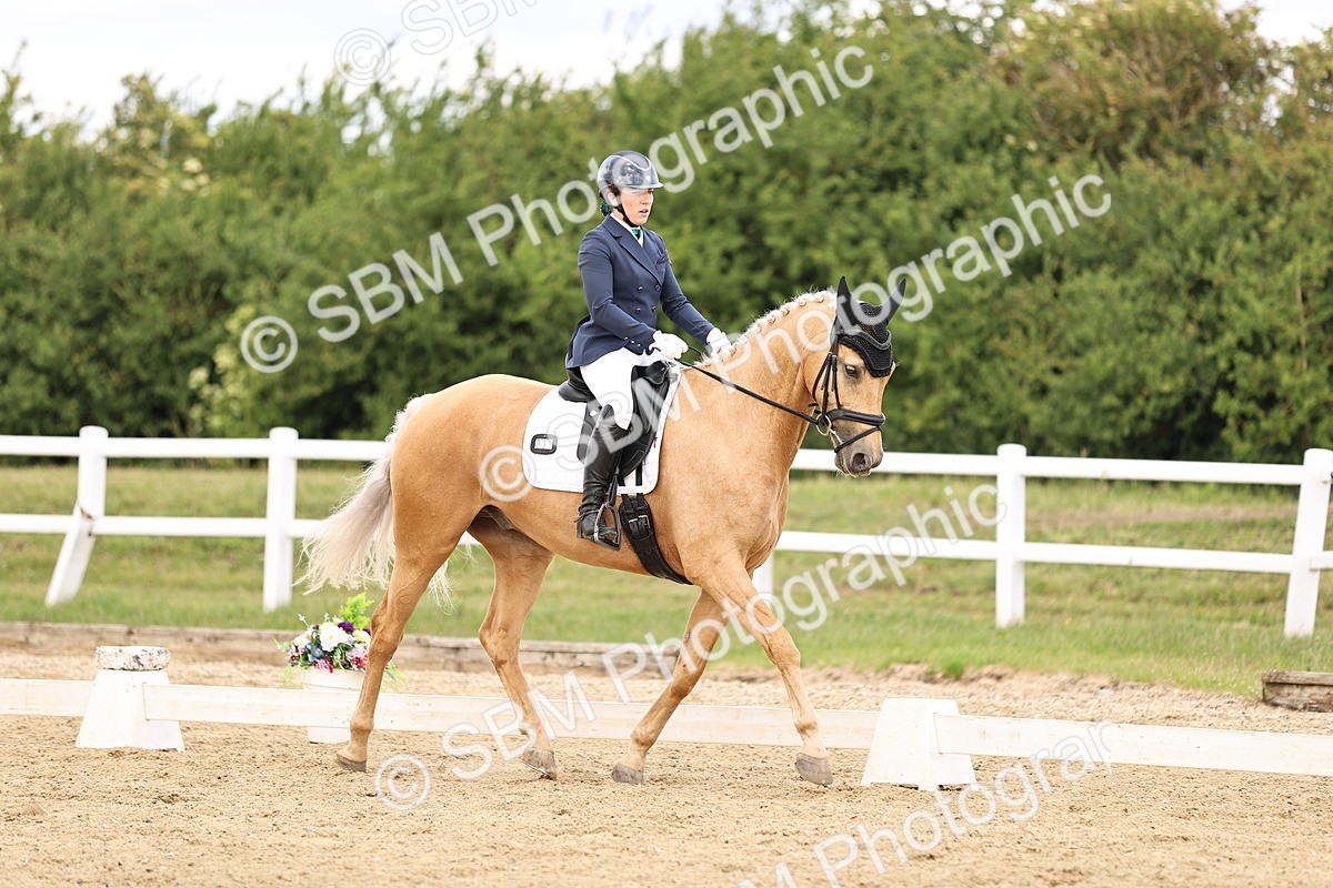 SBM_003005 - Class 2 - Novice 4 - 12.00-13.10