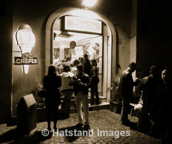 Night life in Rome - ice cream! - places