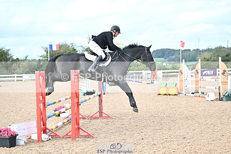 241005A-112141-03305 - SAT Cls 17 95cm Amateur Quali