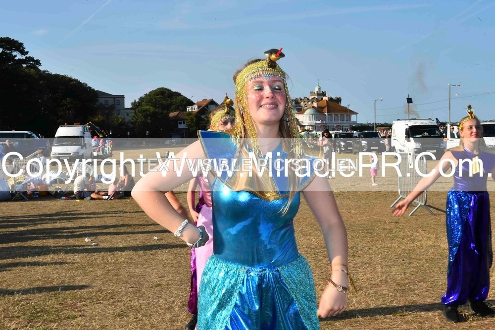 SH4_3332 - Carnival Procession.