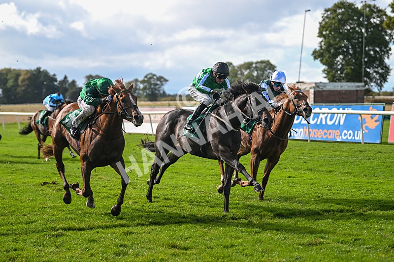 150625-Race 3-Stoneacre Donny-2527 - Race 3