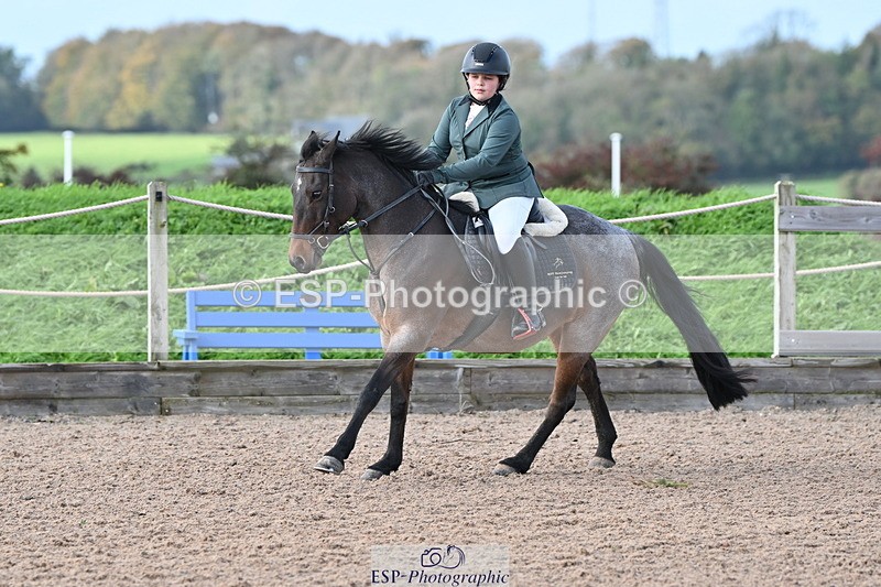 231029A-111120-02911 - 80cm Club and Schools