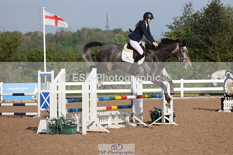 240510A-081230-04124 - Cls 13 British Novice and 90cm Open