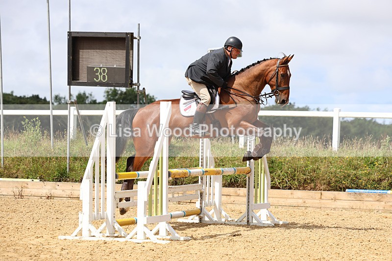 3E7A9883 - Class 9: Senior British Novice/90cm open