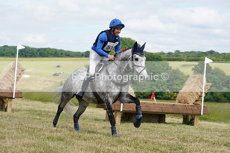 240630X-153432-9808 - 511-Tim_Cheffings-HIVES_LUCKY_BOUNCER