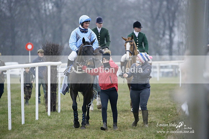 PtP 230122 723 - Cocklebarrow Races - Heythrop Hunt - 23/01/22