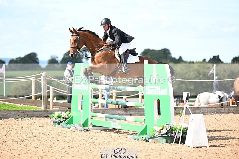 240913A-132519-04538 - Cls 15 Snr Foxhunter