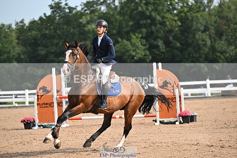 240801A-091435-00071 - Cls 7 Snr Discovery and 1m Open