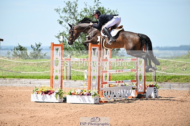 240718A-122046-05042 - Cls 1, 3 Star Small Tour 1.35m