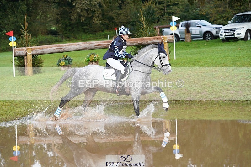 231021-092626-13271 - 621-QUALITY.BLUE-Lucy.Boultbee-brooks-SC+XC