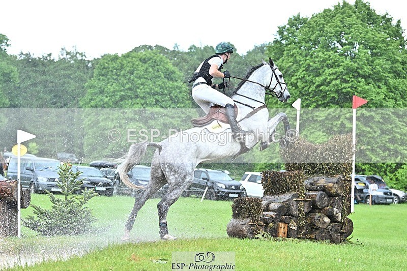 240526-124119-22130 - 404-DEERPAIRC_REVELRY-Max_Warburton