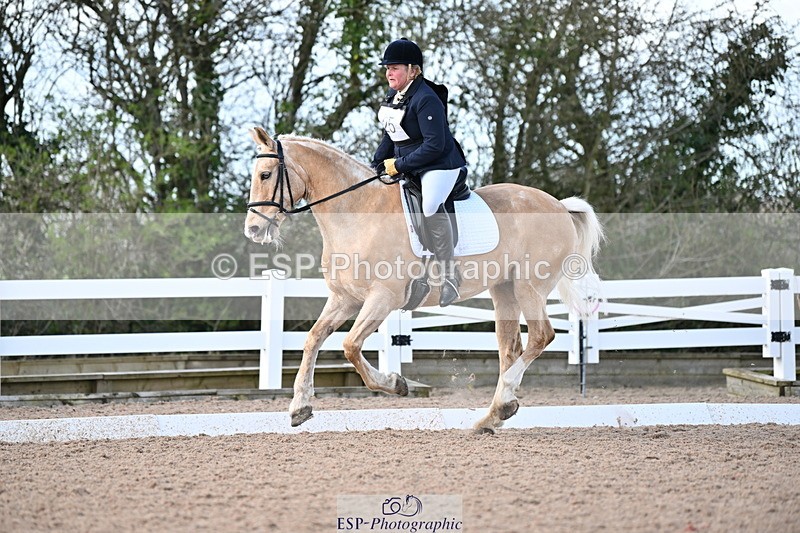 240324A-134006-03463 - Novice 28, 13.00 to 14.00