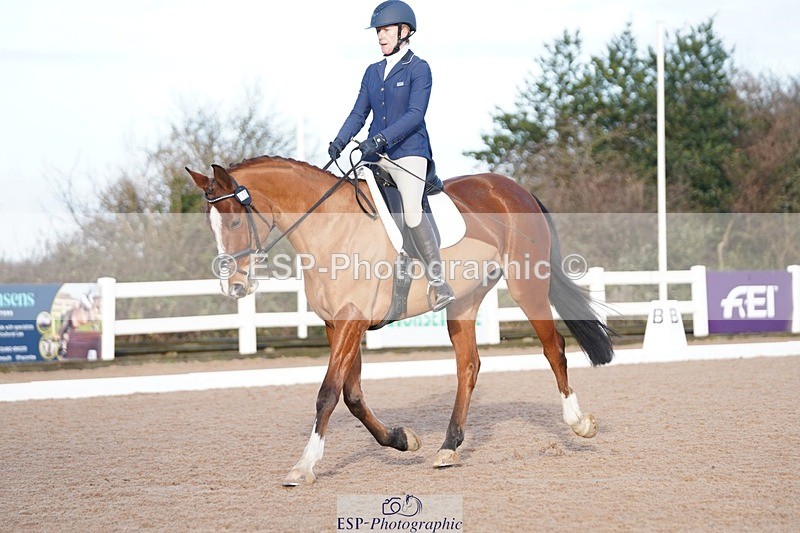 241214-105736-00276 - 110-Wendy.Walrond-Legend.L