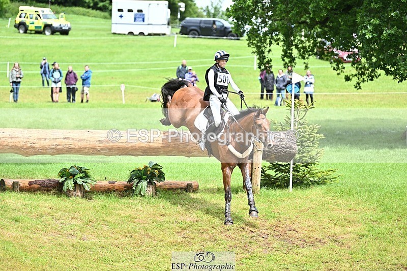 240526-141642-23859 - 501-BRUNO_FG-Edie_Campbell