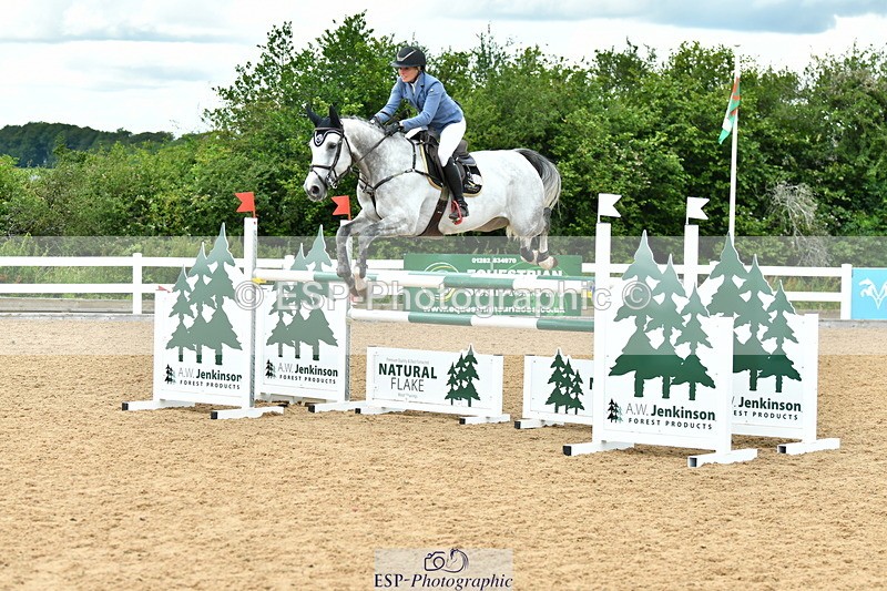 230721A-142129-06864 - Cls 22, 1 Star Gold 1.30m