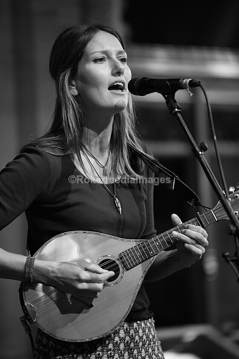 FOLK N BLUES-107 - FOLK and BLUES SEPT 2022