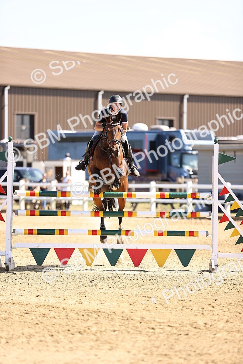 SBM_015088 - Class 16 - Senior foxhunter - 1.20m Open