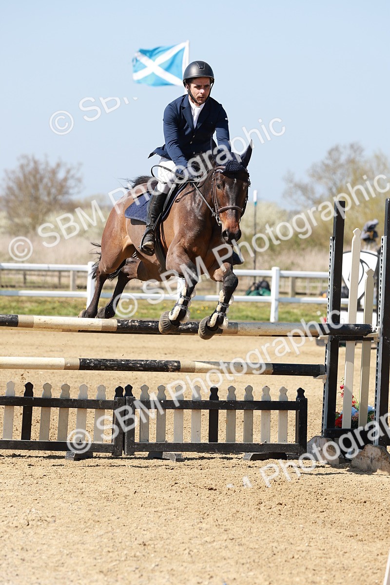 SBM_004229 - Class 17 - Senior Newcomers - 1.10m