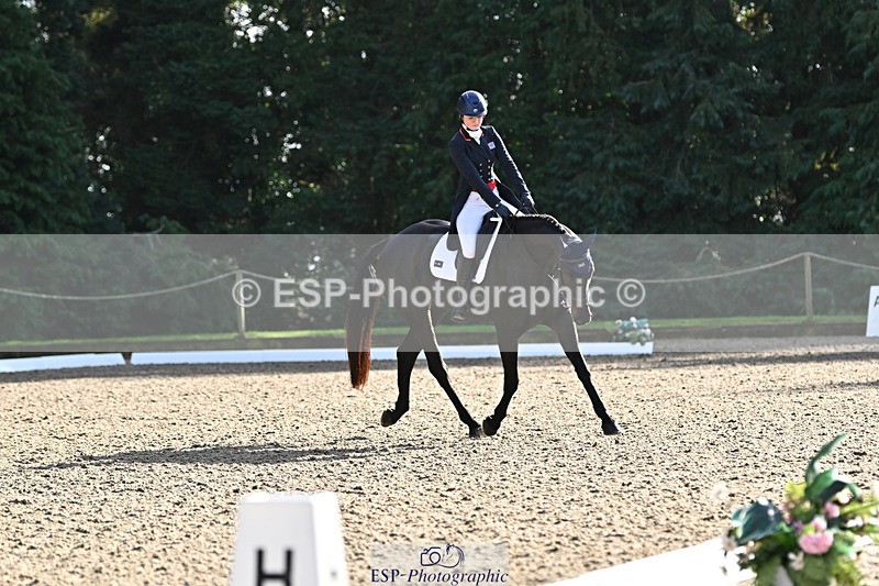 241023-143956-00574 - 002-Ellie.Fredericks-BRITANNIA'S.OLIVE